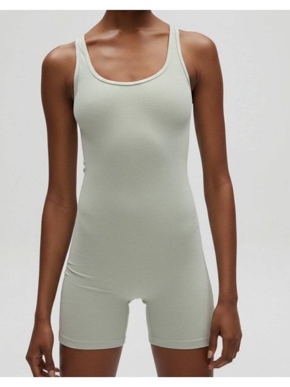 TNA Action 5" Romper Size Small Heathered Pastel Green
